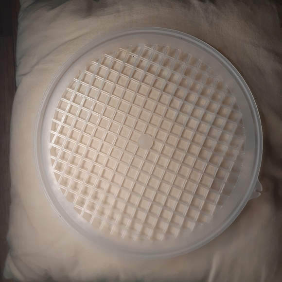 Vtg 516 Tupperware 9" Round Lid 339  Colander Strainer Lid - Picture 10 of 14